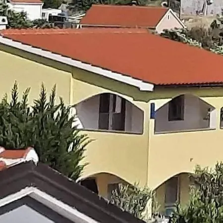 Apartment Tin Vir